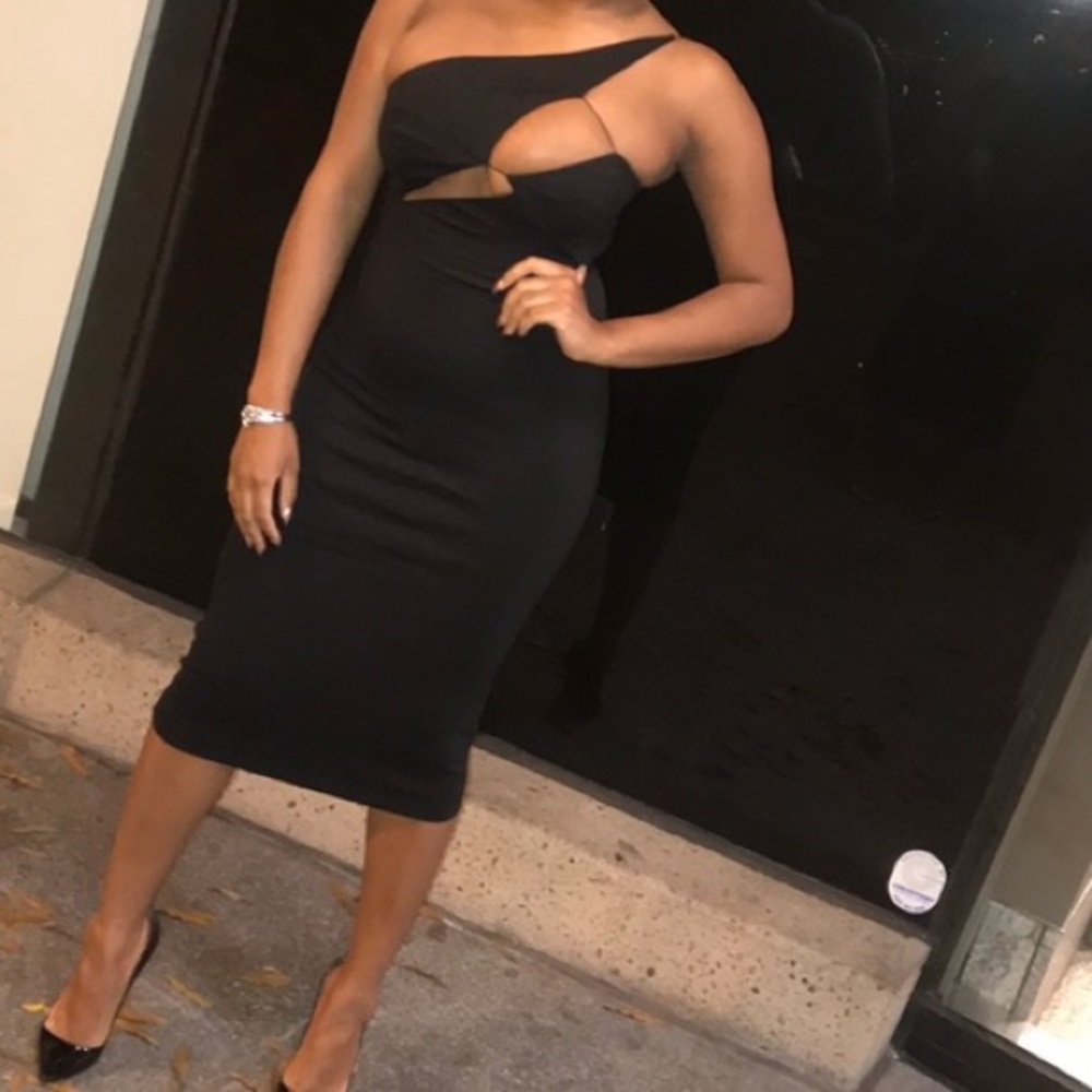 AQAQ Black Midi Dress